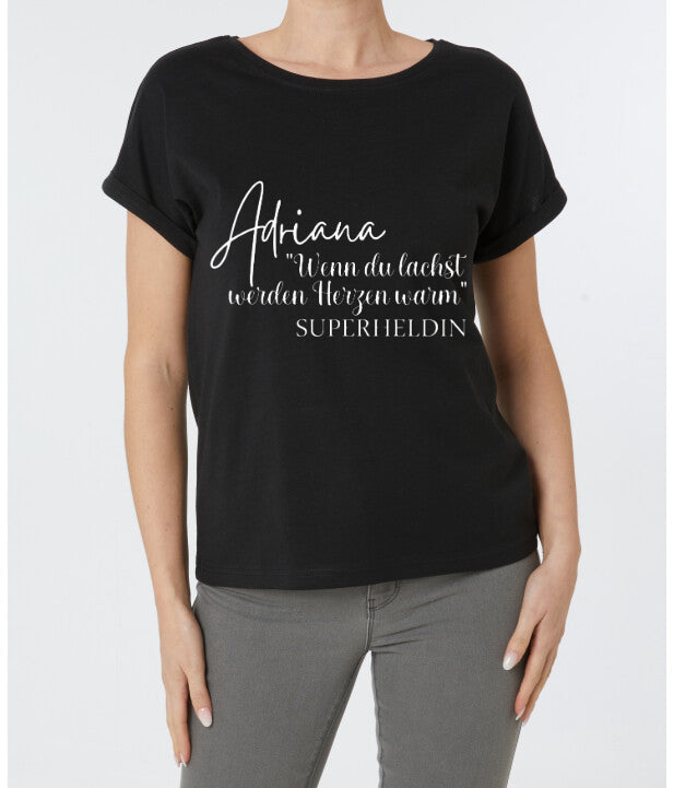 ADRIANA T-Shirt, Schwarz "Superheldin"